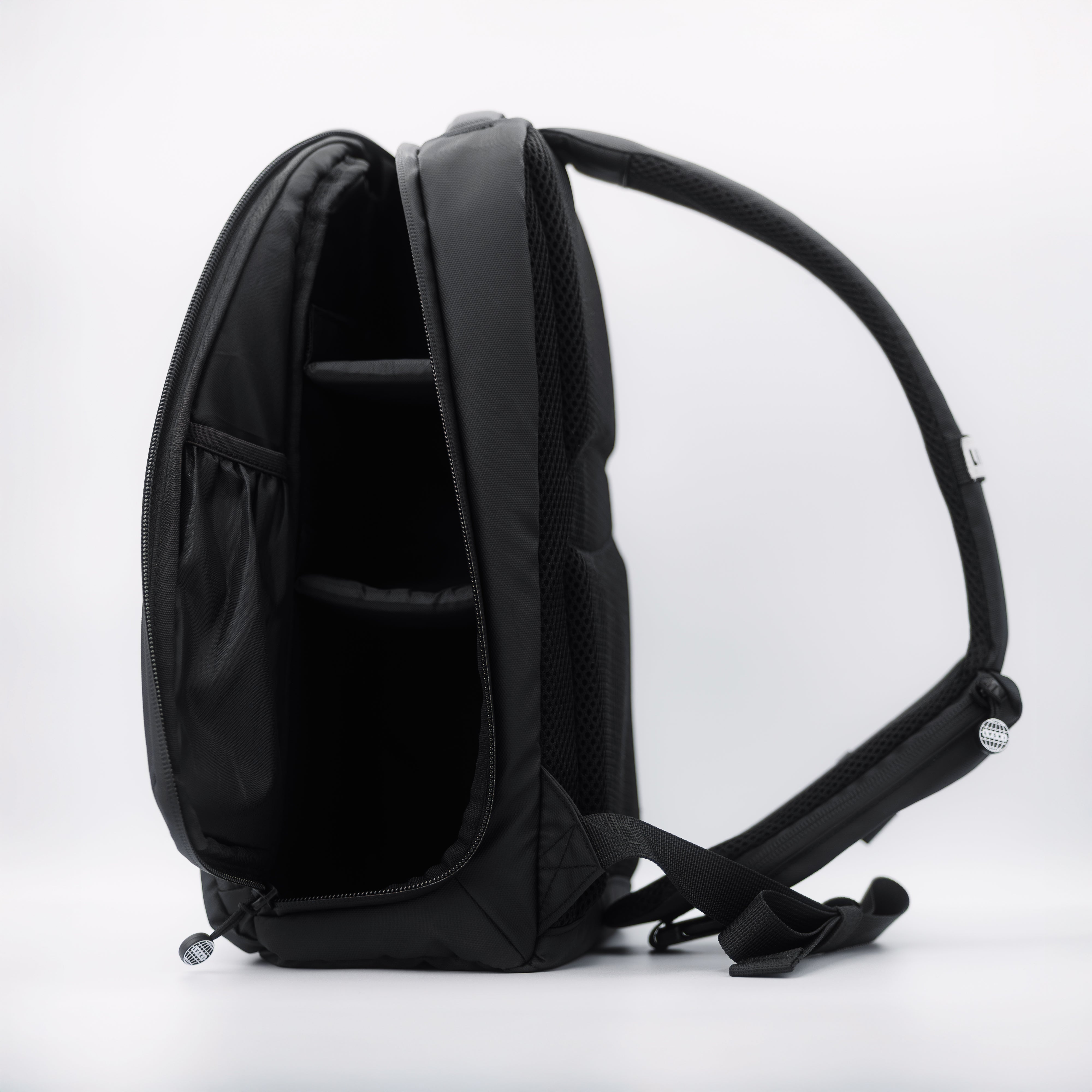 LVSKI "RECON" - 7L Camera Sling Bag